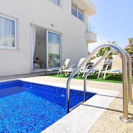 Selena * Πρωταράς