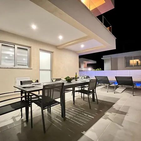 Вилла Selena Протарас